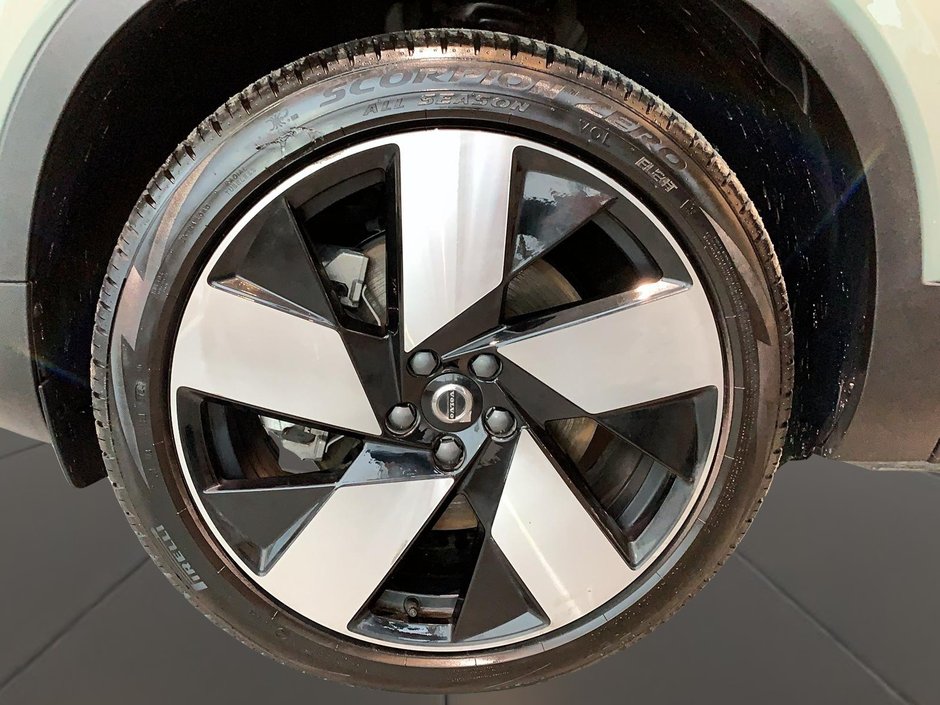 Volvo EC40 TWIN ULTRA TOIT PANO 4RM 2025-20