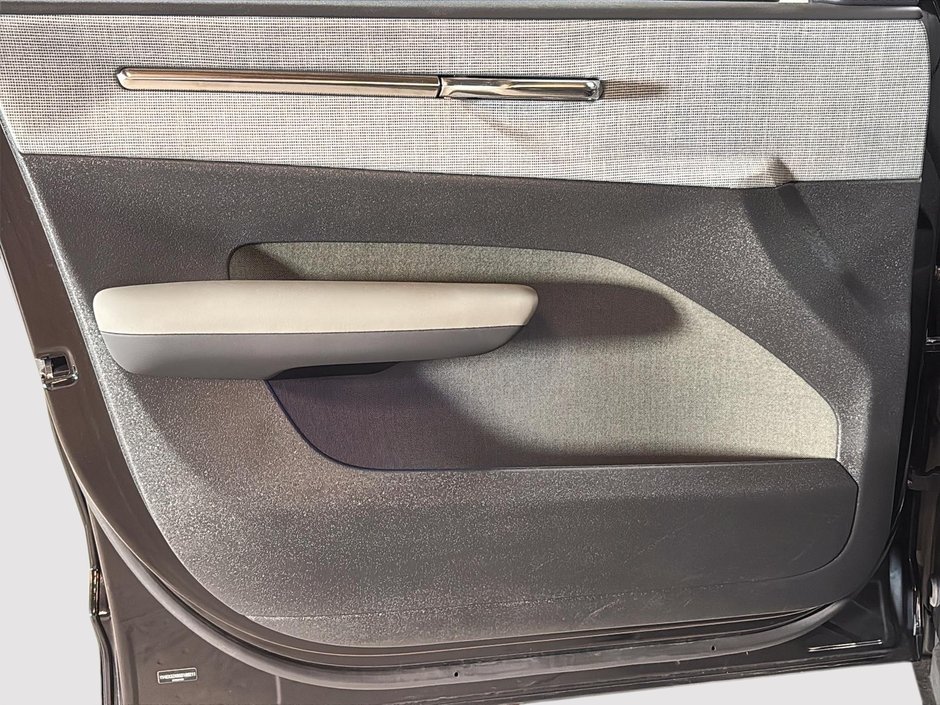 2025 Volvo EX30 TWIN PLUS CUIR TOIT PANO NAV 4RM-24