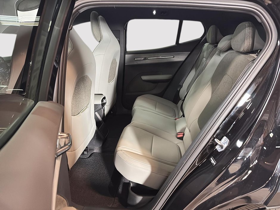 2025 Volvo EX30 TWIN PLUS CUIR TOIT PANO NAV 4RM-8