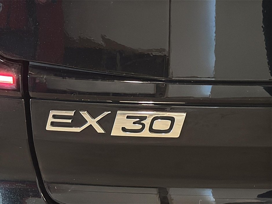 2025 Volvo EX30 TWIN PLUS CUIR TOIT PANO NAV 4RM-26