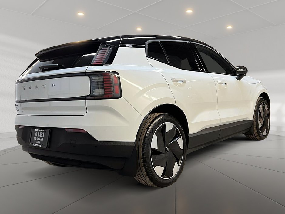 2025 Volvo EX30 TWIN PLUS CUIR TOIT PANO NAV 4RM-3