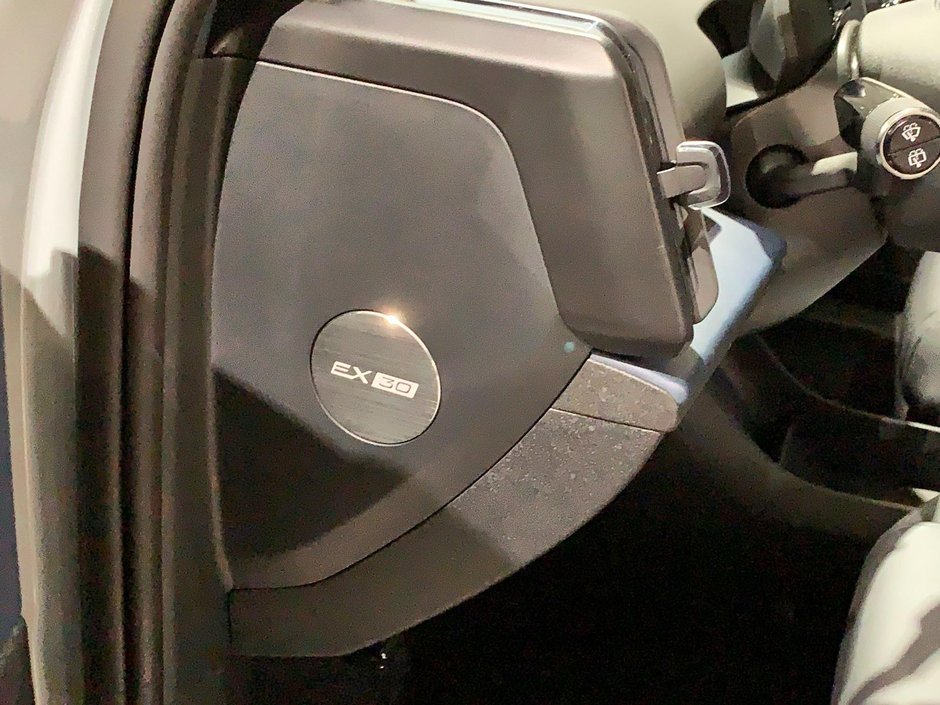 Volvo EX30 TWIN PLUS TOIT PANO 4RM 2025-15