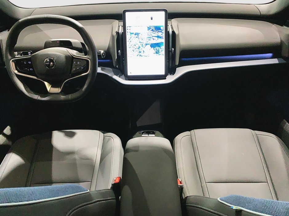 Volvo EX30 TWIN PLUS TOIT PANO 4RM 2025-8