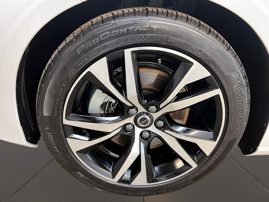 Volvo S60 B5 CORE CUIR TOIT PANO NAV 4RM 2024-27