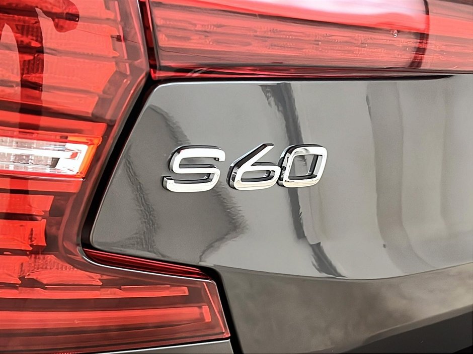 Volvo S60 T8 RECHARGE PLUS  CUIR TOIT NAV 2024-27