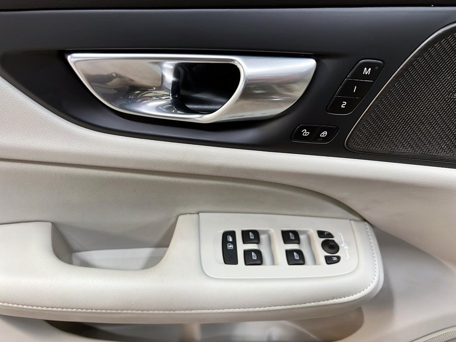 Volvo S60 T8 RECHARGE PLUS  CUIR TOIT NAV 2024-23