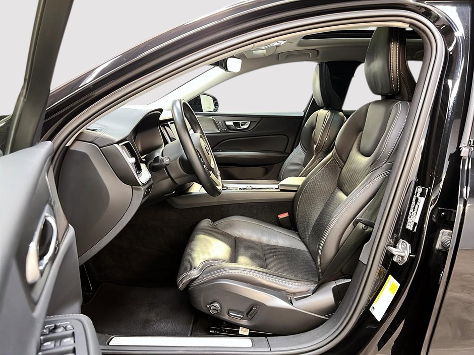 Volvo V60 T5 CROSS COUNTRY  CUIR TOIT PANO NAV 4RM 2021-6