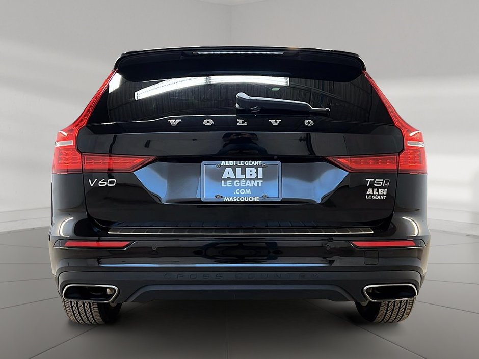Volvo V60 T5 CROSS COUNTRY  CUIR TOIT PANO NAV 4RM 2021-4
