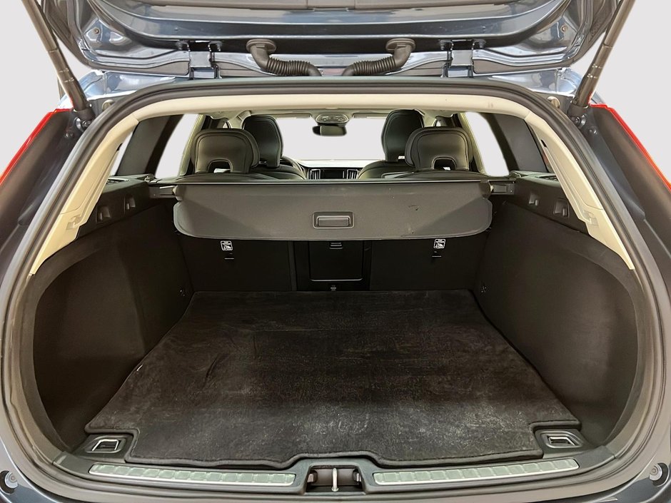 2025 Volvo V60 B5 CROSS COUNTRY CORE CUIR TOIT PANO NAV 4RM-13