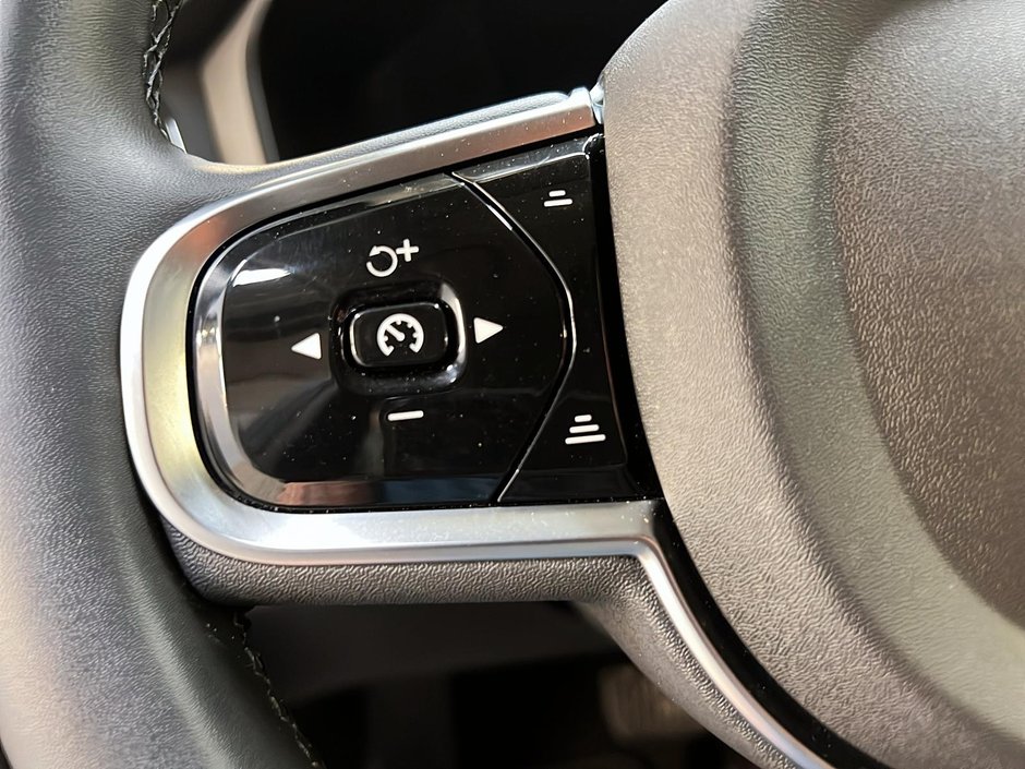 2025 Volvo V60 B5 CROSS COUNTRY CORE CUIR TOIT PANO NAV 4RM-22