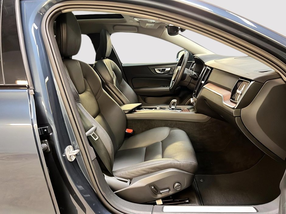 2025 Volvo V60 B5 CROSS COUNTRY CORE CUIR TOIT PANO NAV 4RM-7
