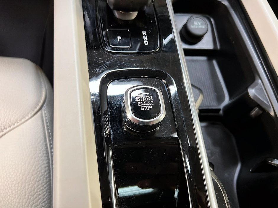 2025 Volvo V60 B5 CROSS COUNTRY PLUS CUIR TOIT PANO NAV 4RM-20