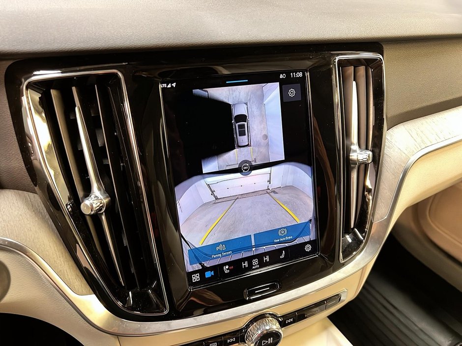 2025 Volvo V60 B5 CROSS COUNTRY PLUS CUIR TOIT PANO NAV 4RM-18