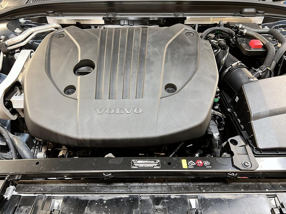 2025 Volvo V60 B5 CROSS COUNTRY PLUS CUIR TOIT PANO NAV 4RM-12