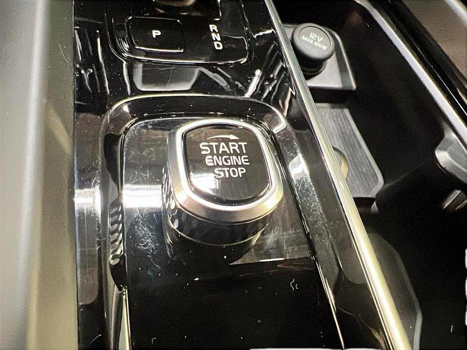 Volvo V60 B5 CROSS COUNTRY PLUS CUIR TOIT PANO NAV 4RM 2025-20