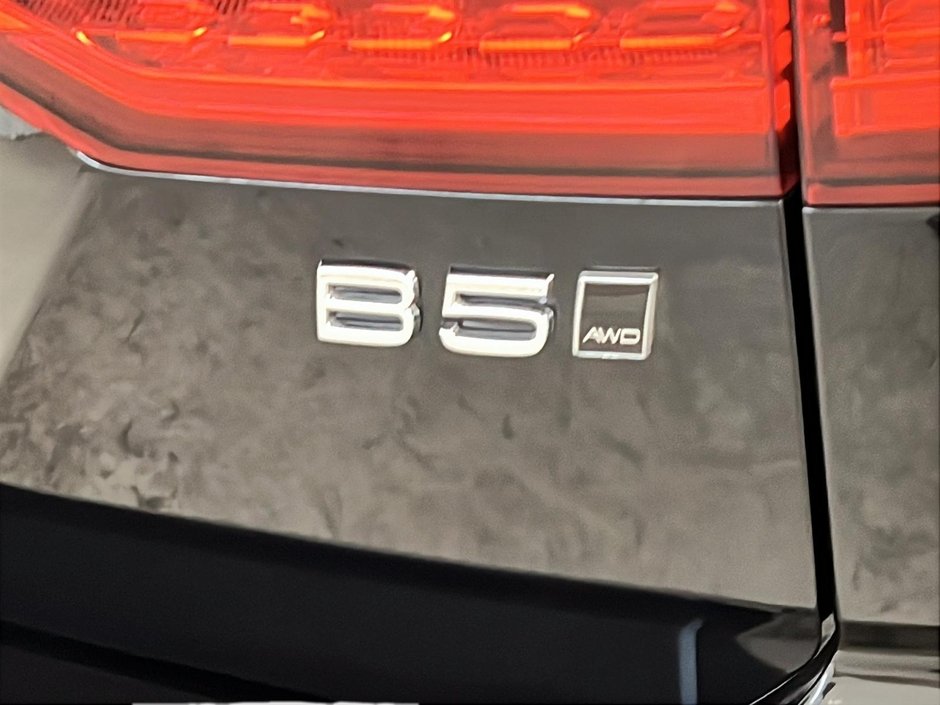 Volvo V60 B5 CROSS COUNTRY PLUS CUIR TOIT PANO NAV 4RM 2025-30