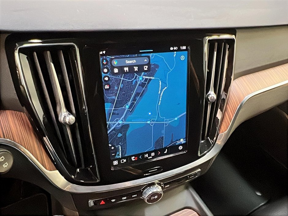 Volvo V60 B5 CROSS COUNTRY PLUS CUIR TOIT PANO NAV 4RM 2025-19