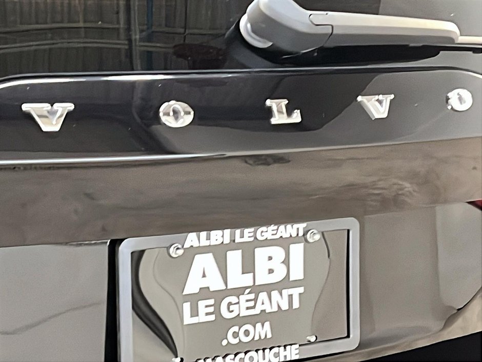 Volvo V60 B5 CROSS COUNTRY PLUS CUIR TOIT PANO NAV 4RM 2025-29