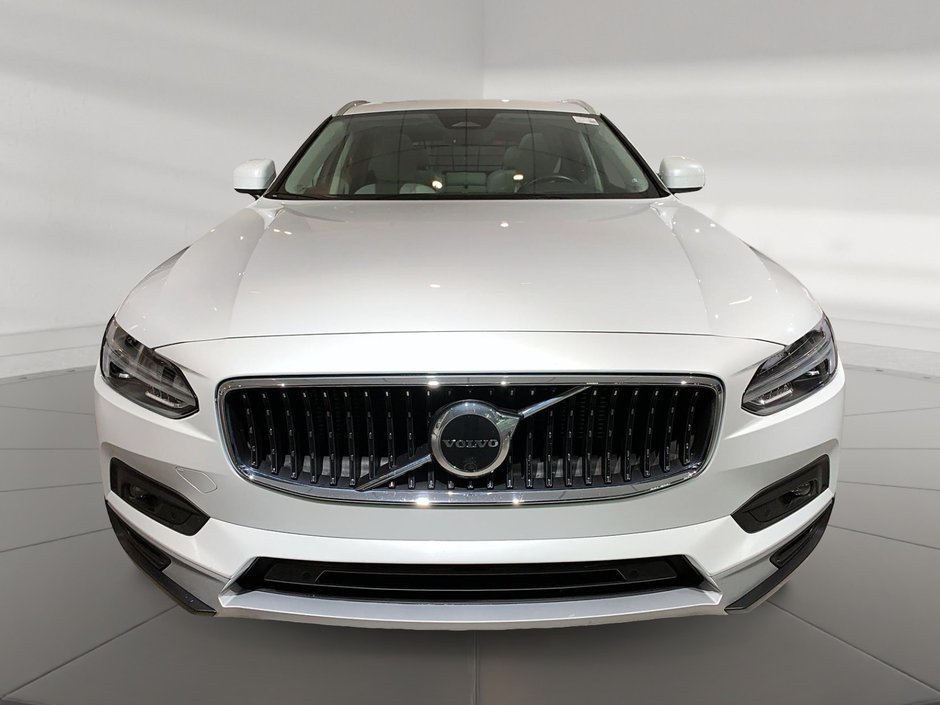 Volvo V90 B6 CROSS COUNTRY CUIR TOIT PANO 4RM 2022-1