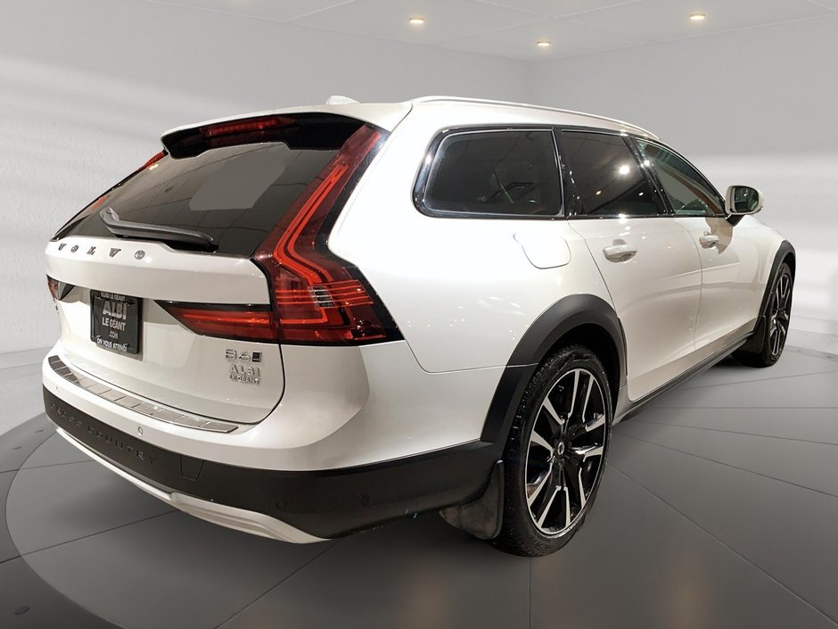 Volvo V90 B6 CROSS COUNTRY CUIR TOIT PANO 4RM 2022-3
