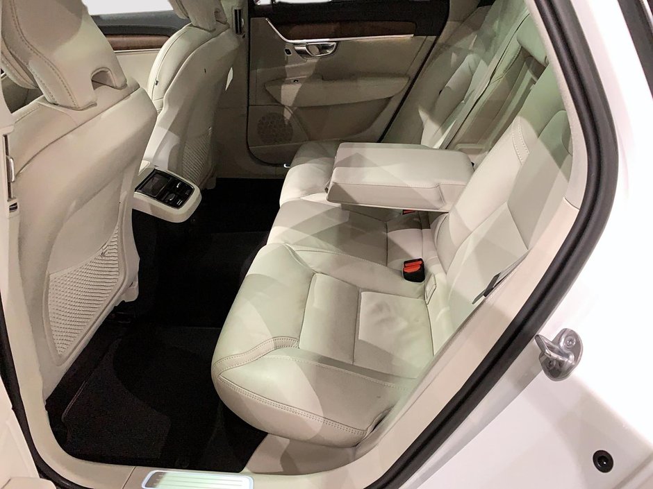 Volvo V90 B6 CROSS COUNTRY CUIR TOIT PANO 4RM 2022-18