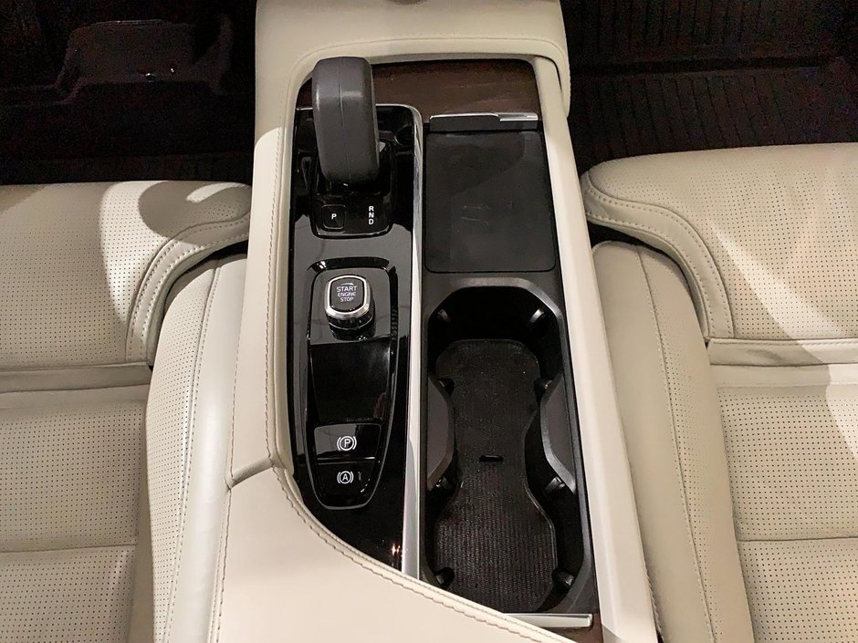 Volvo V90 B6 CROSS COUNTRY CUIR TOIT PANO 4RM 2022-12