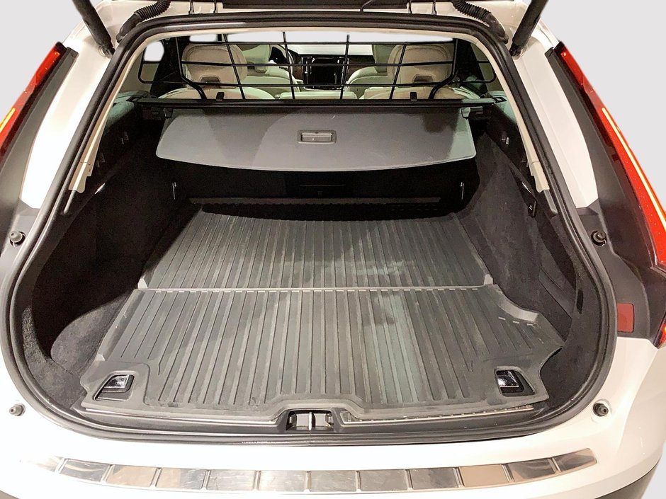 Volvo V90 B6 CROSS COUNTRY CUIR TOIT PANO 4RM 2022-21