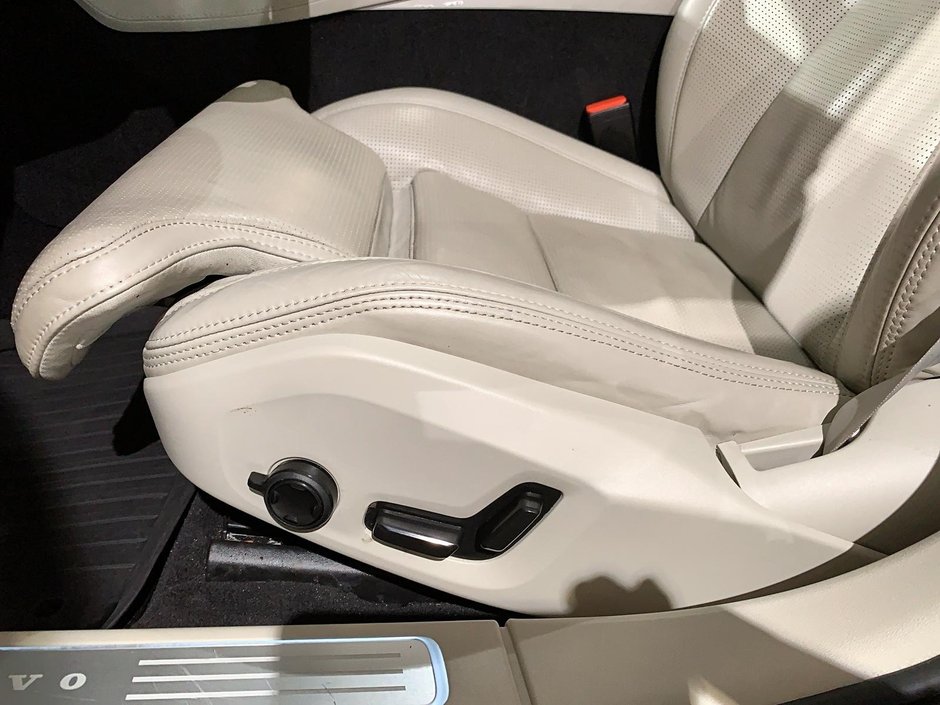 Volvo V90 B6 CROSS COUNTRY CUIR TOIT PANO 4RM 2022-14