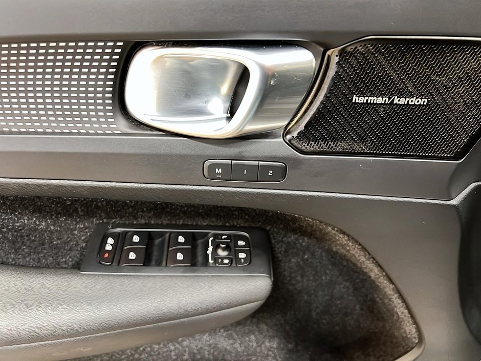 Volvo XC40 T5 R-DESING TOIT PANO NAV 4RM 2020-22