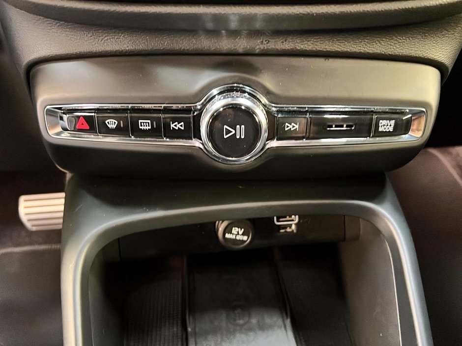 Volvo XC40 T5 R-DESING TOIT PANO NAV 4RM 2020-15