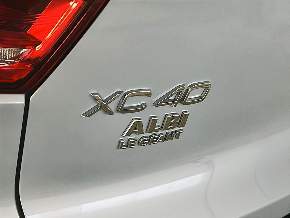 Volvo XC40 T5 R-DESING TOIT PANO NAV 4RM 2020-26