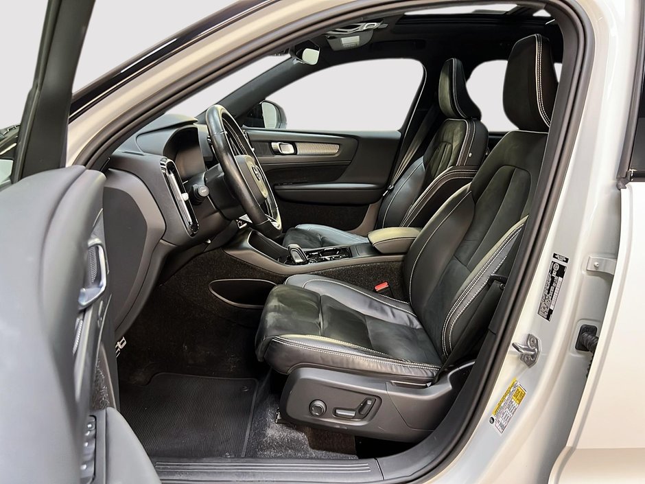 2021 Volvo XC40 T5 R-DESING TOIT PANO NAV 4RM-6