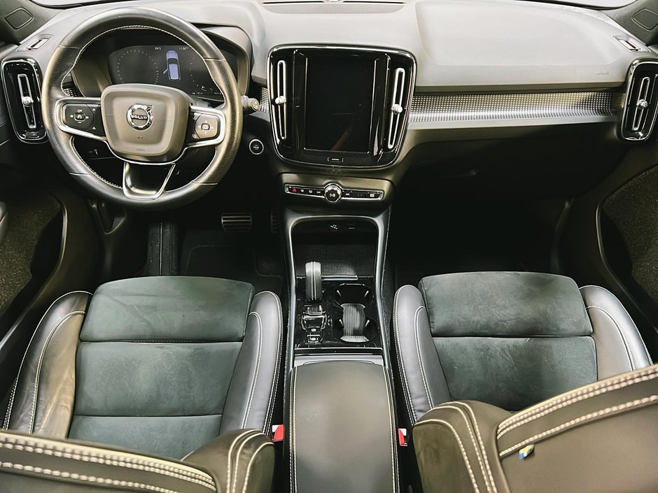 2021 Volvo XC40 T5 R-DESING TOIT PANO NAV 4RM-10