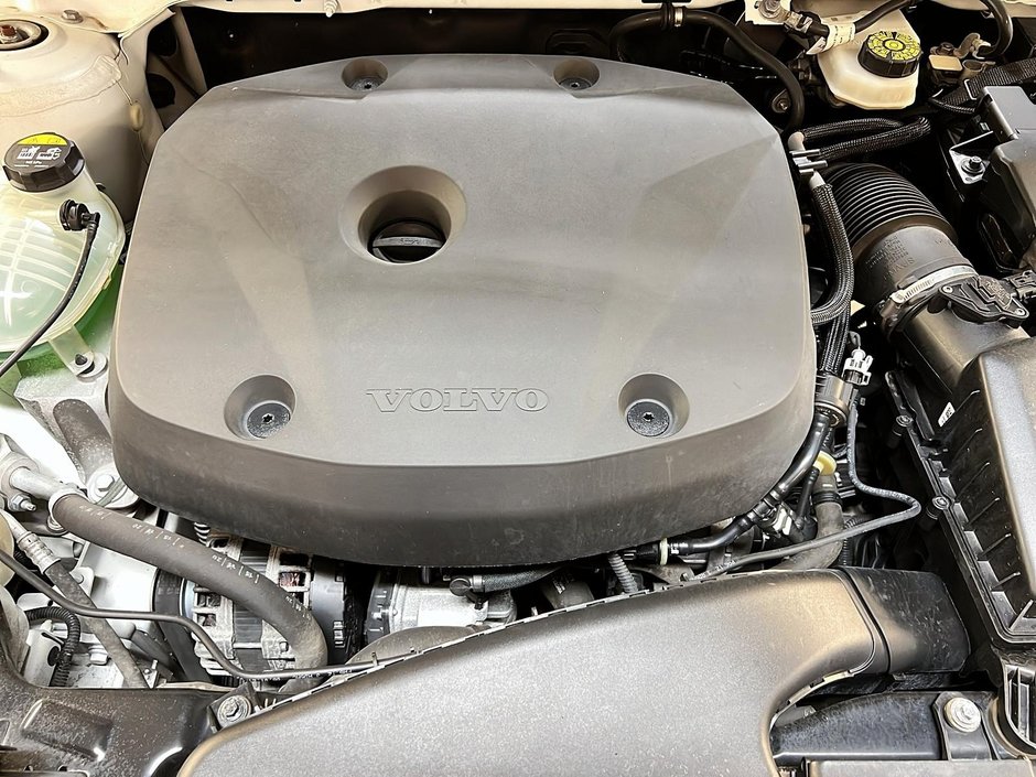 2021 Volvo XC40 T5 R-DESING TOIT PANO NAV 4RM-11