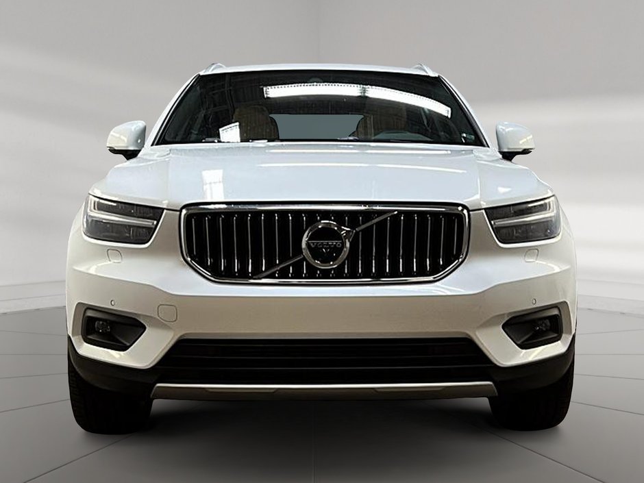 Volvo XC40 INSCRIPTION CUIR TOIT PANO NAV 4RM 2022-1