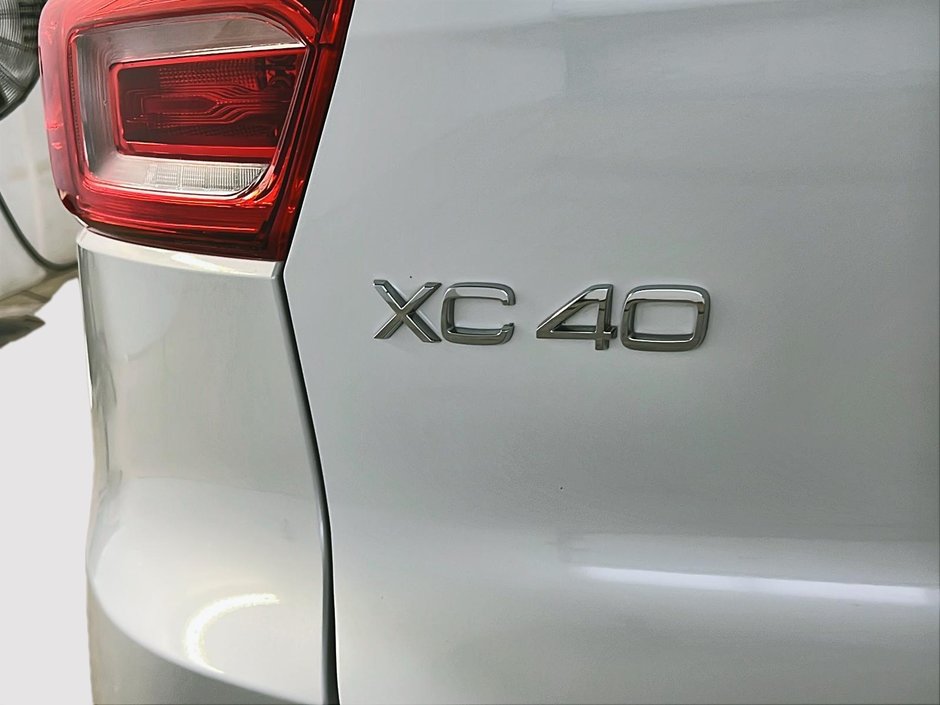 Volvo XC40 INSCRIPTION CUIR TOIT PANO NAV 4RM 2022-25