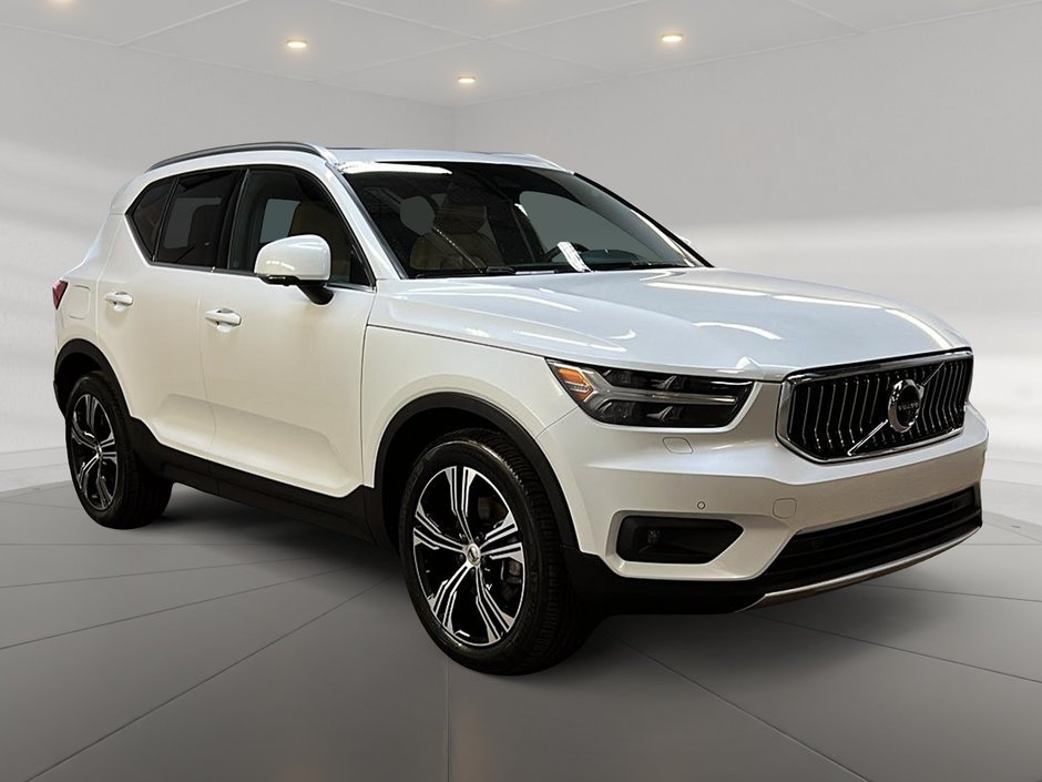 Volvo XC40 INSCRIPTION CUIR TOIT PANO NAV 4RM 2022-2