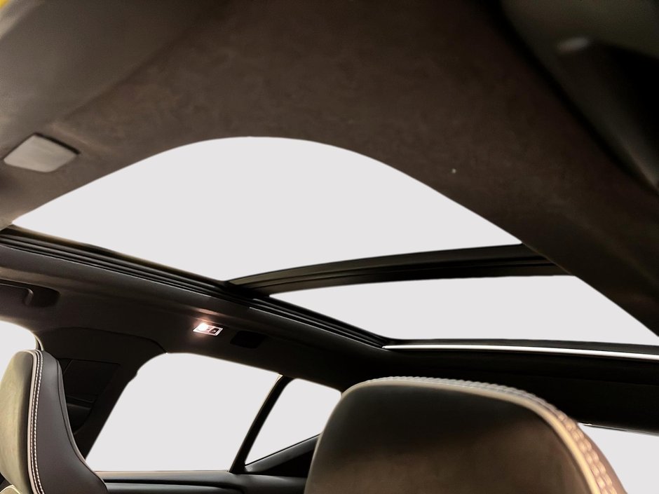 Volvo XC40 T5 R-DESIGN TOIT PANO NAV 4RM 2022-9