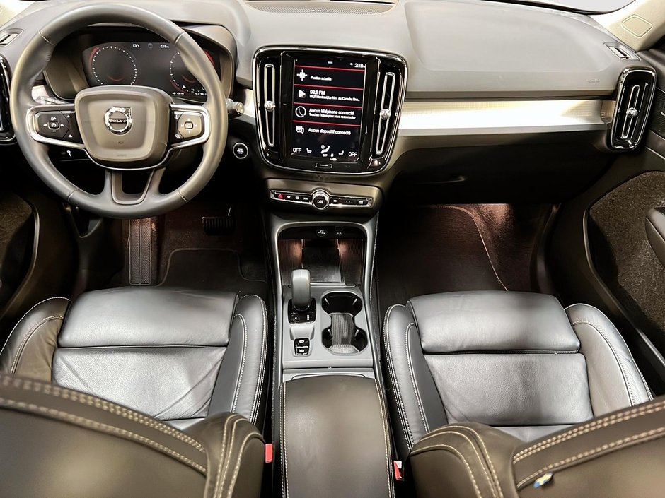 2022 Volvo XC40 T5 MOMENTUM CUIR TOIT PANO NAV-10