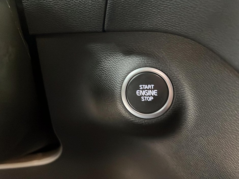 2022 Volvo XC40 T5 MOMENTUM CUIR TOIT PANO NAV-19