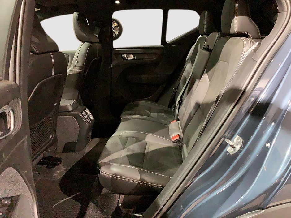 2022 Volvo XC40 RECHARGE ULTIMATE TOIT PANO NAV 4RM-7