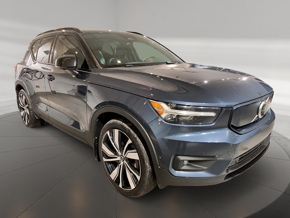 2022 Volvo XC40 RECHARGE ULTIMATE TOIT PANO NAV 4RM-2