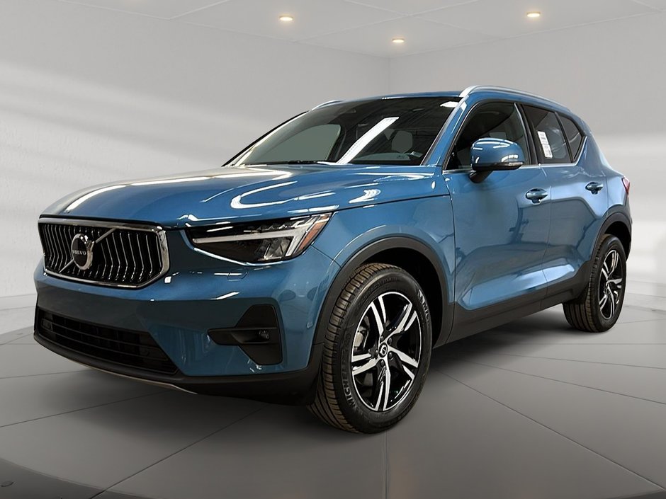 Volvo XC40 B5 PLUS CUIR TOIT PANO NAV 4RM 2023-0