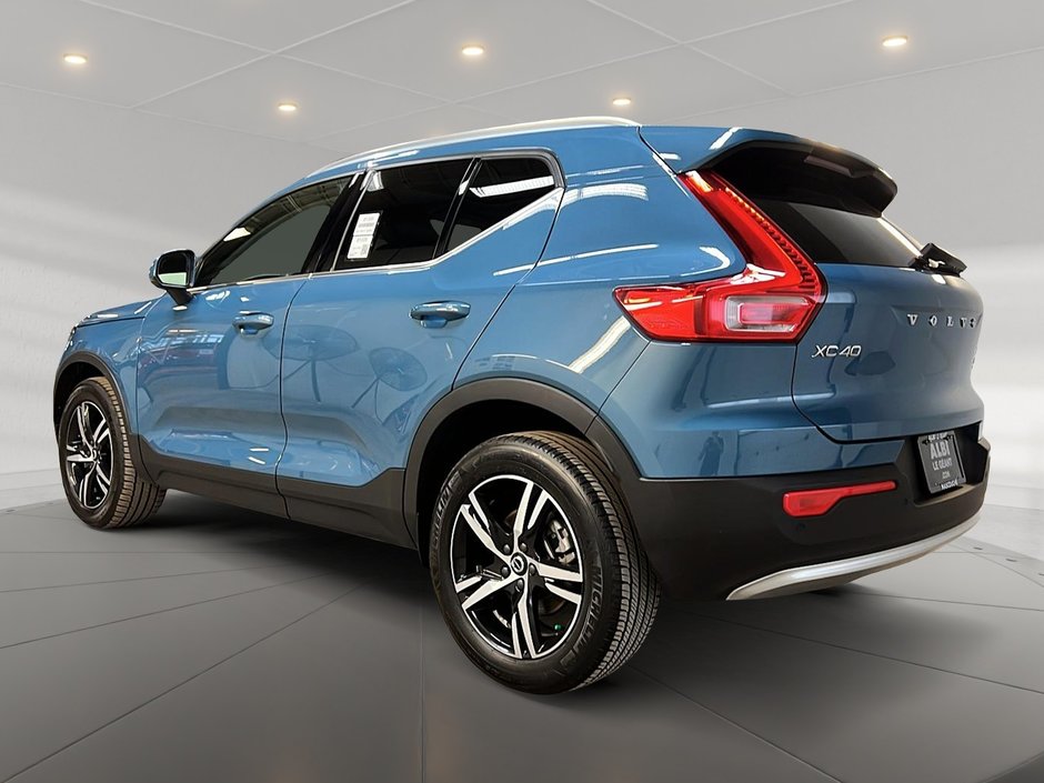 Volvo XC40 B5 PLUS CUIR TOIT PANO NAV 4RM 2023-5