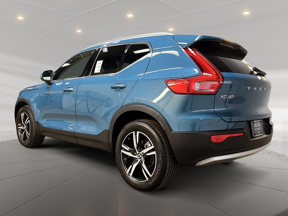 Volvo XC40 B5 PLUS CUIR TOIT PANO NAV 4RM 2023-5