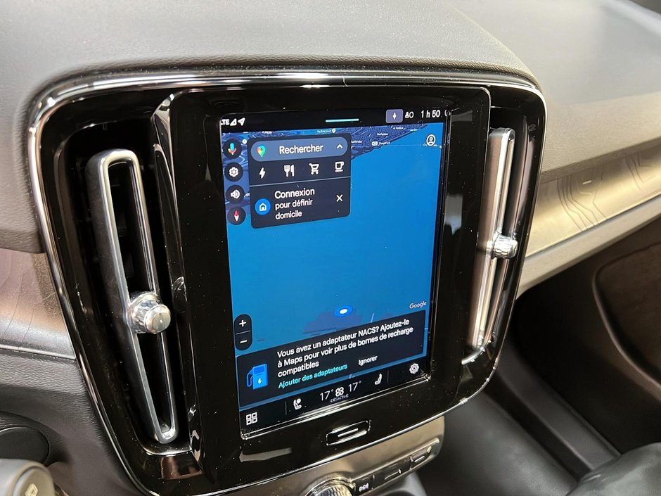 Volvo XC40 TWIN RECHARGE PLUS TOIT PANO NAV 4RM 2023-18
