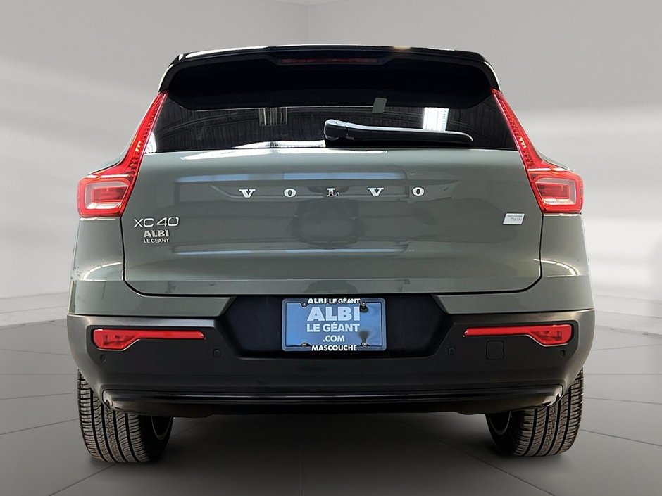 Volvo XC40 TWIN RECHARGE PLUS TOIT PANO NAV 4RM 2023-4
