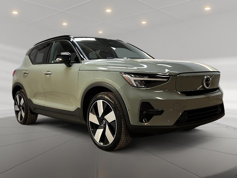 Volvo XC40 TWIN RECHARGE PLUS TOIT PANO NAV 4RM 2023-2