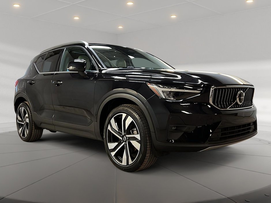 2023 Volvo XC40 B5 PLUS CUIR TOIT PANO NAV 4RM-2