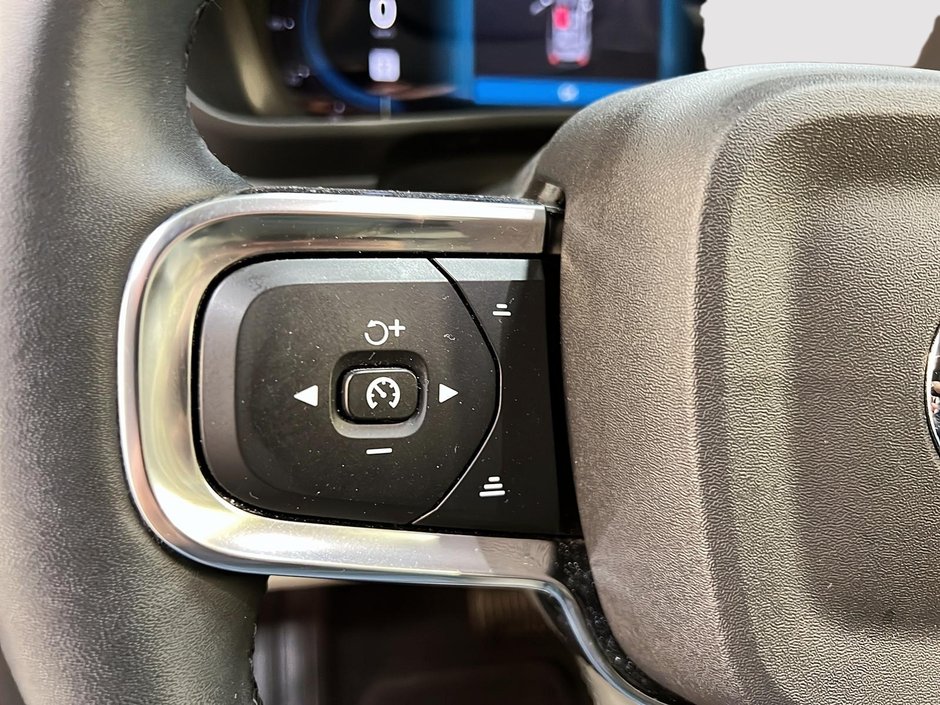 2023 Volvo XC40 B5 PLUS CUIR TOIT PANO NAV 4RM-21